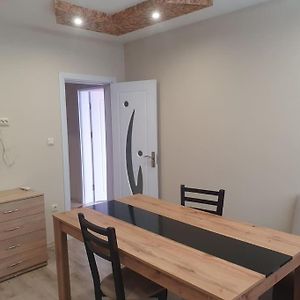 דירות ימבול Graf Ignatiev Luksozen Apartament S Top Gledka Exterior photo