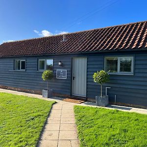 Aldeby The Calf Shed - Cozy Cottage In Peaceful Norfolk Countryside Exterior photo