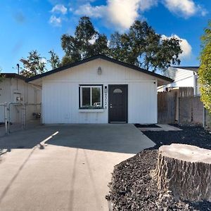 הוילה Orangevale Ov Farmhouse Retreat Exterior photo