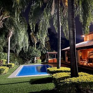 Tezoyuca Superb Villa Retreat In Beautiful Gated Community Walking Distance From Local Shops Exterior photo