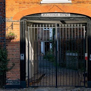 דירות Pass The Keys Converted Hop House Apt - Old Amersham - Chilterns Exterior photo