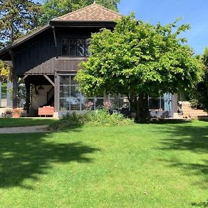 ניון 'Le Petit Clos Suites'- Charming Garden Villa On Leman Lake Exterior photo