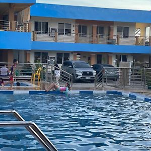 Dawis Lumbayan Beach Resort Exterior photo