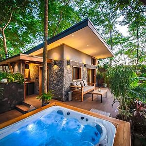 Ostional Wildlife Refuge Luxury Jungle Experience In A Tinyhouse + Jacuzzi. 7Min From The Beach! Exterior photo