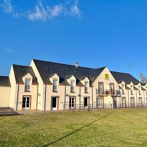 Saint-Pere-sur-Loire Logis Hotel Sully Le Chateau Exterior photo