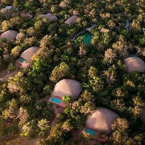 מלון יאלה Uga Chena Huts Exterior photo