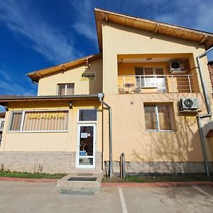 Bukovlŭk Hotel Toni Exterior photo