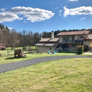 לינה וארוחת בוקר Viverols Moulin Des Comtes - Chambre Des Comtes Exterior photo