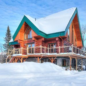 Lac-Superieur Tremblant Acces Lac Et Riviere Spa Billard Foyer Jaccuzi Fireplace Pool Table Lake And River Access Exterior photo
