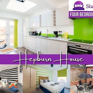 סליסבורי Hepburn House 4 Bedroom Property - Stayseekers Exterior photo
