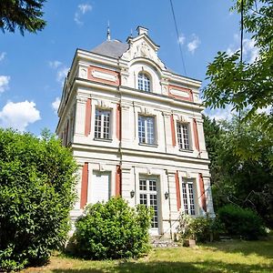 מלון Castle Life At Saint-Benoit-La-Foret Exterior photo