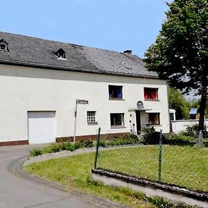 Karl Spacious Holiday Home In The Beautiful Eifel Exterior photo