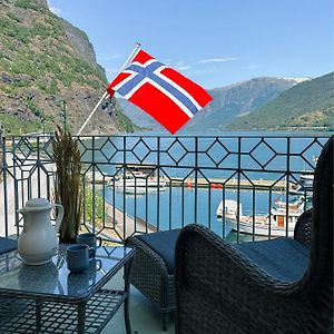 Svingen Guesthouse - Panoramic Fjord Views In פלאם Exterior photo