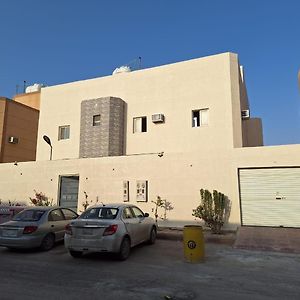 דירות Al Muzahimiyah Shkk Alrahh Exterior photo