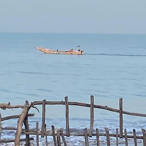 מלון Ngalou Sessene Chambre En Bord De Mer … Exterior photo