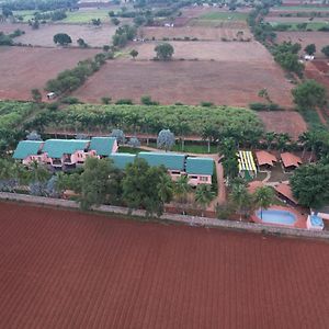 בדאמי Krishna Heritage Resort Exterior photo