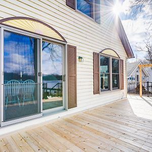 Fremont Waterfront Cottage With Deck And Dock On Dragon Lake! Exterior photo