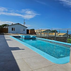 דיסקברי ביי Luxury Ocean View Villa With Backyard Pool Exterior photo