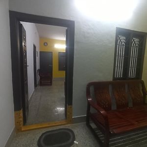 דירות Tiruchirappalli Eastern Service Flat Exterior photo