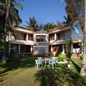 Aivarkhandpur Stayvista At Mikkie House 3 Bedroom Villa Exterior photo