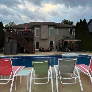 אומהה Spacious Pool House With Tons Of Amenities! Exterior photo