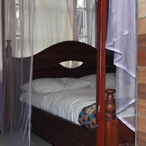 רוהנגרי Room In Bb - Amahoro Guest House - Single Room With Shower Exterior photo