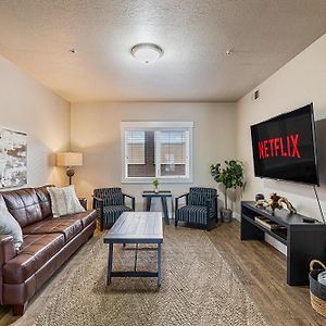 דירות 2-Bd Apt W/ Wifi, Netflix, Mtn Views In Dt אוגדן Exterior photo