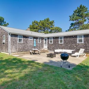 West Dennis Coastal Cape Cod Charmer Walk To Beach And Main St! Exterior photo