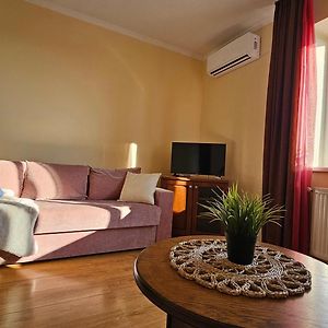 מוקצ'בה Best Two Room Apartment Exterior photo