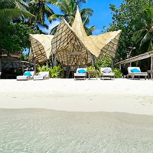 מלון Thinadhoo  Thari Fushi Luxury Maldivian Experience Exterior photo
