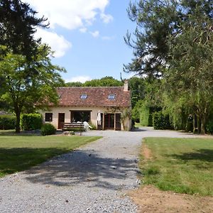 הוילה Gite Avec Piscine, Sports Et Nature Pres De George Sand, Mouhers - Fr-1-591-64 Exterior photo