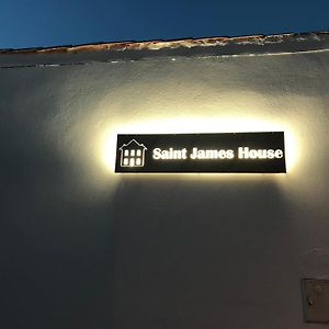פונס Saint James House Exterior photo