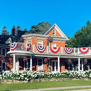 גאנאנוק 1000 Islands Bed And Breakfast-The Bulloch House Exterior photo