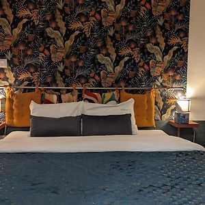 מלון נוגנט-סור-סיין Aux Ecuries Des Pres Exterior photo