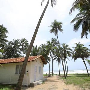 הוילה אודופי Gb Beach House Exterior photo