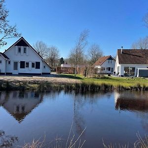 Sint Nicolaasga Home With A Garden Near Langweerder Wielen Exterior photo