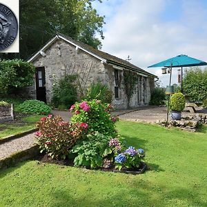 אולברסטון Lile Cottage At Gleaston Water Mill Exterior photo