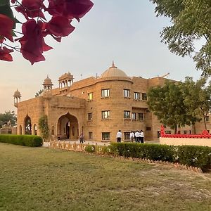 ג'איסלמר Hotel Jaisalgarh Exterior photo