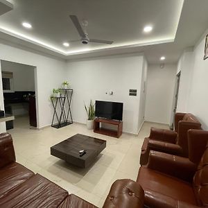 Kochi Bmran Luxury Serviced Apartment Exterior photo