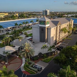 מלון La Quinta By Wyndham Miami Airport West Exterior photo
