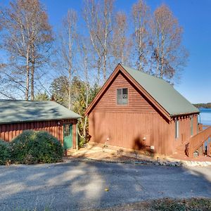 סנקה Beautiful Lake Keowee Home With Boat Dock And Kayaks Exterior photo