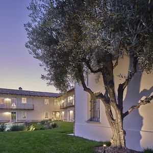 מלון Monforte dʼAlba Tenuta Bussia - Wine Relais & Spa Exterior photo