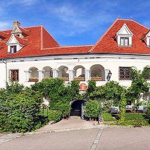 וויסנקירשן אין דר וואכאו Renaissancehotel Raffelsberger Hof B&B Exterior photo