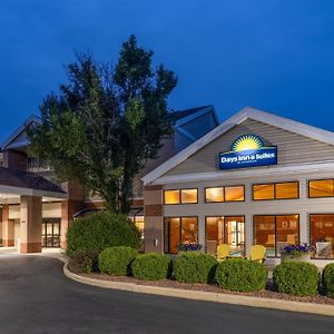 Days Inn & Suites By Wyndham מדיסון Exterior photo