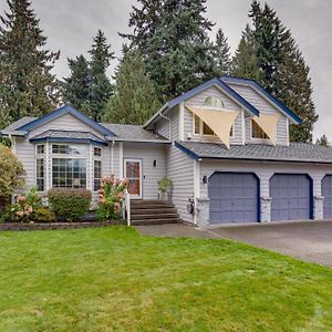 Sumner Spacious Bonney Lake Home With Game Room And Gazebo! Exterior photo