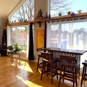 Uxbridge Zen Designed Guest Suite With Private 2-Mile Trail Loop Exterior photo