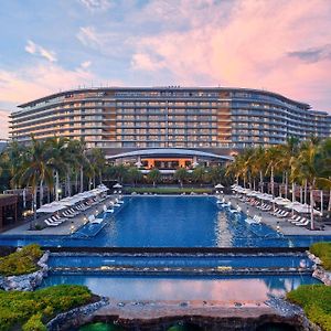 Lingshui  The Westin Blue Bay Resort & Spa Exterior photo