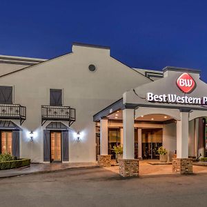 מלון הרווי Best Western Plus Westbank Exterior photo