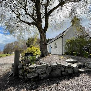 Culrain Lower Hilton Cottage Exterior photo