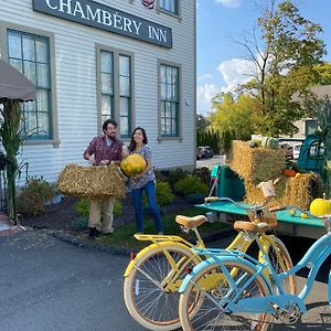 לי Chambery Inn Exterior photo